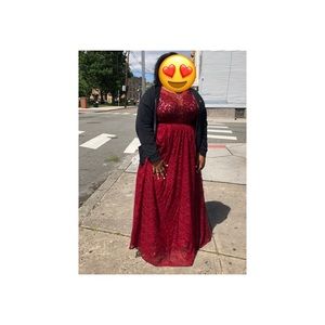 Elegant Burgundy Dress.❤️ (with plastic )